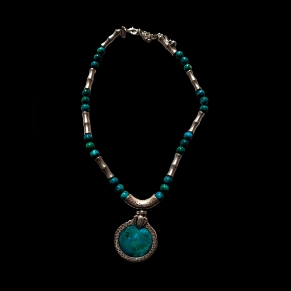 Jewelry - Necklace
